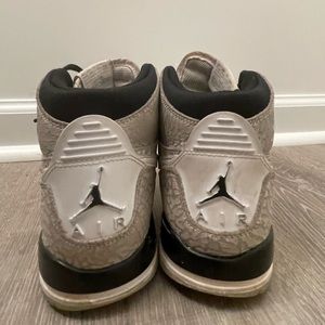 Kids Jordan’s, size 4Y, good condition